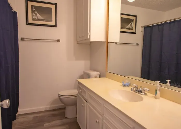 Spacious For 12 - Worth