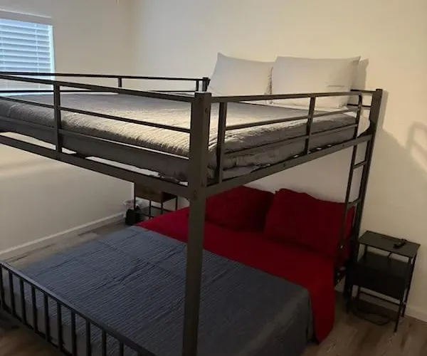 Spacious For 12 - Worth